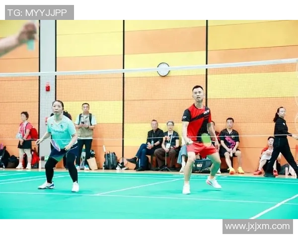 羽毛球的魅力:深入了解成都羽毛球队的灵活战术与训练秘诀